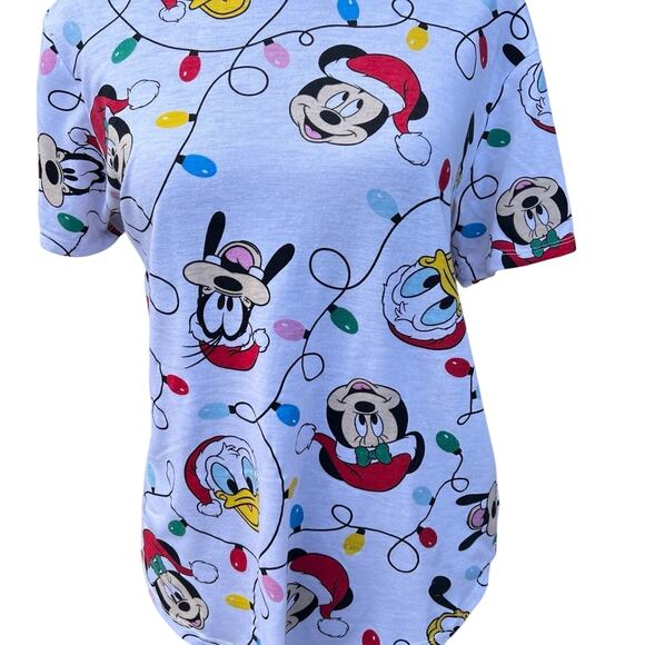 Disney Christmas/holiday T-shirt.  L (11-13) Adult women's - Picture 1 of 4